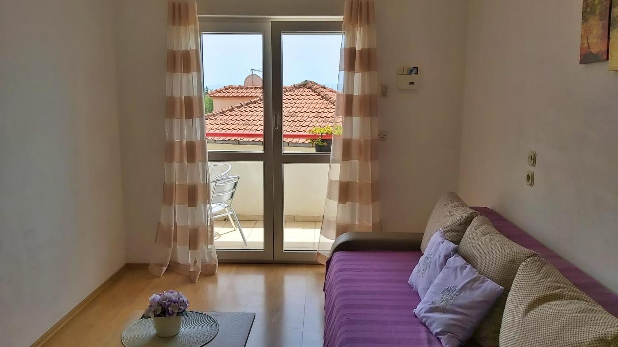 Apartments Zvone 奥米什 客房 照片