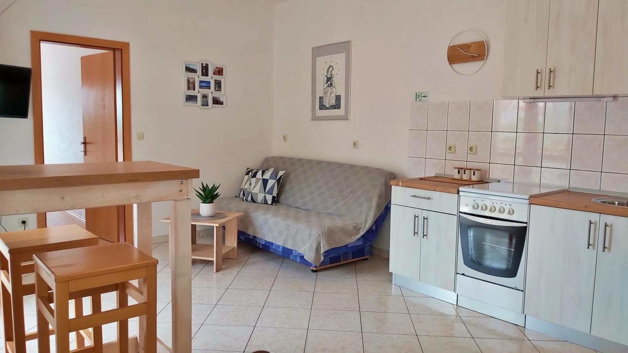 Apartments Zvone 奥米什 客房 照片